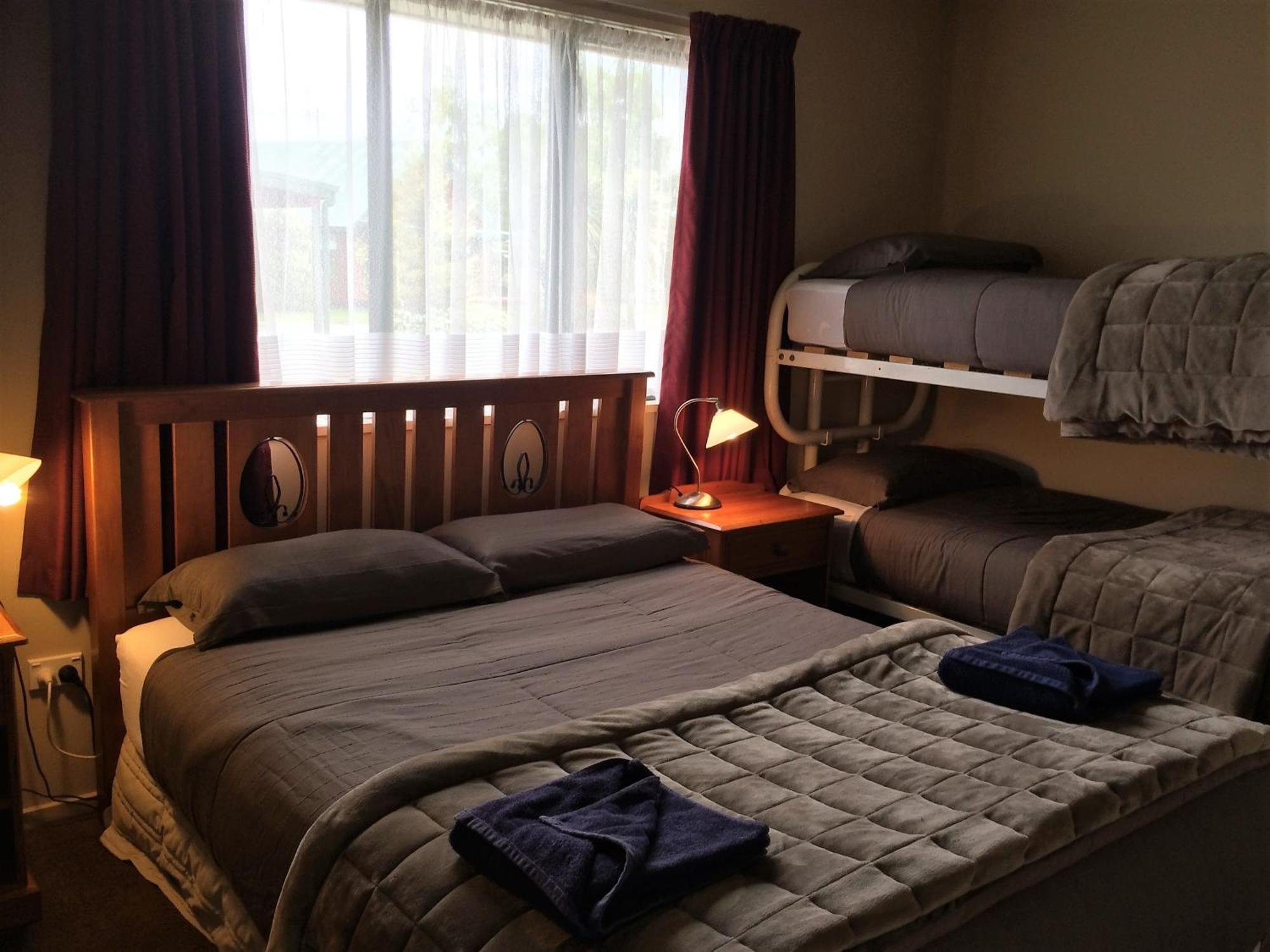 Cedar Chalets And Barkers Lodge Methven Rom bilde
