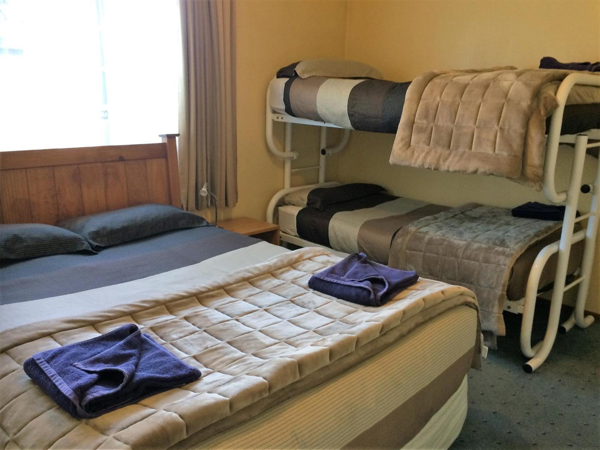 Cedar Chalets And Barkers Lodge Methven Rom bilde