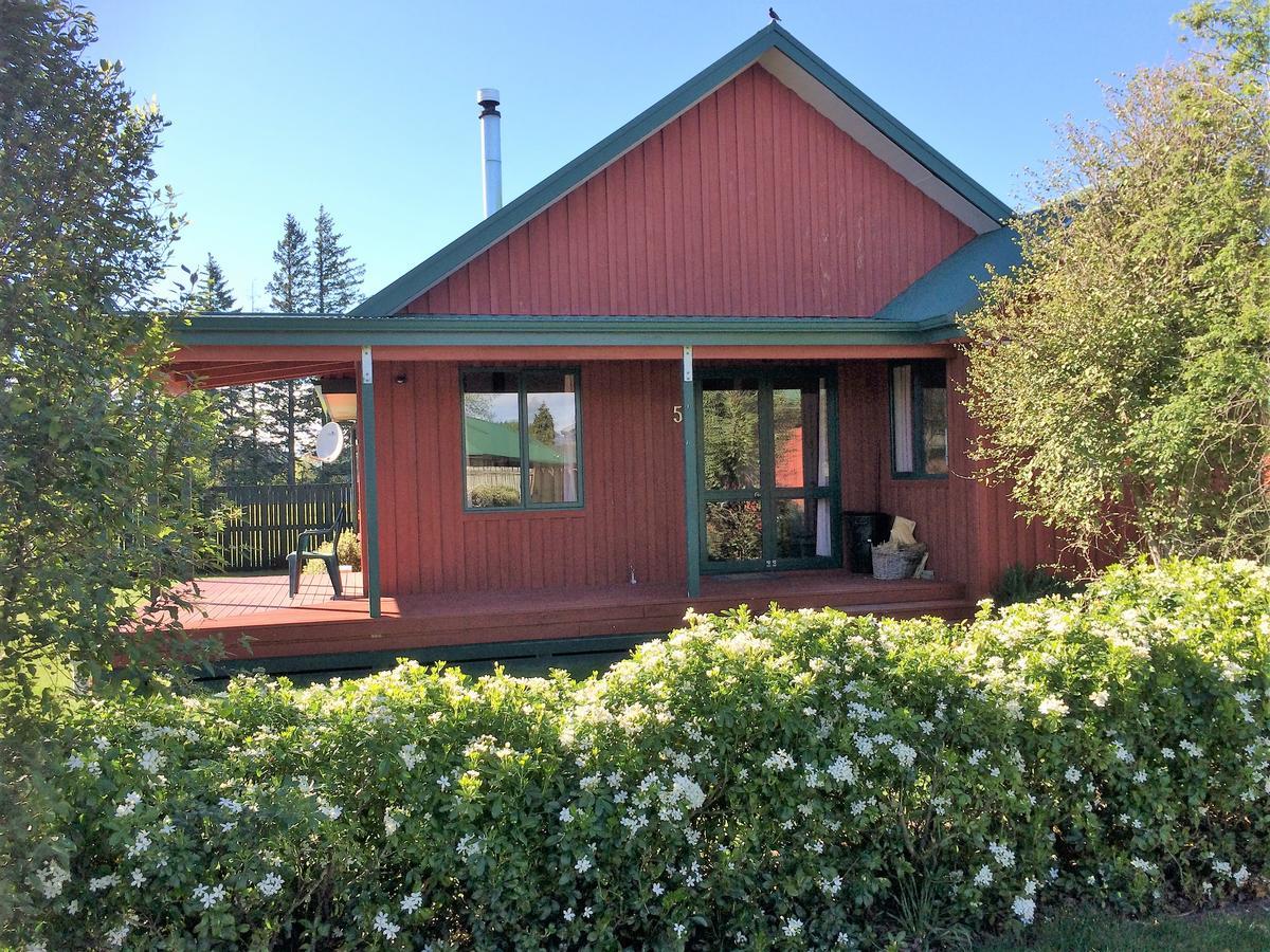 Cedar Chalets And Barkers Lodge Methven Eksteriør bilde