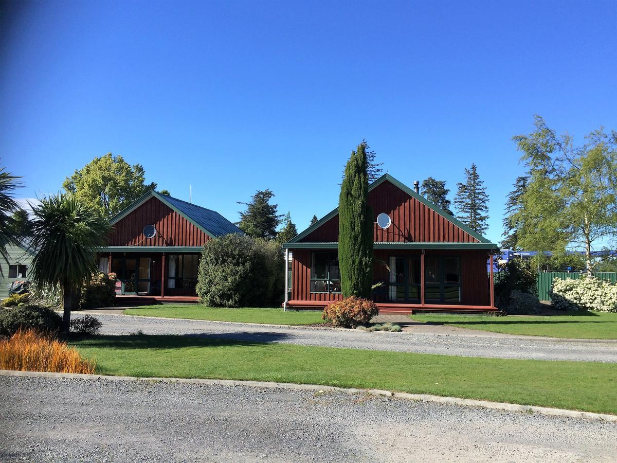 Cedar Chalets And Barkers Lodge Methven Eksteriør bilde